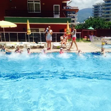 Club Bayar Hotel 3*